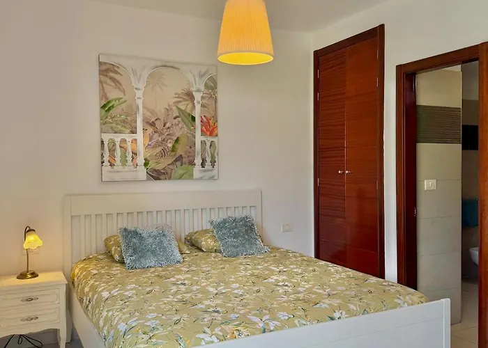 Stunning - View, Location, Pool Адехе