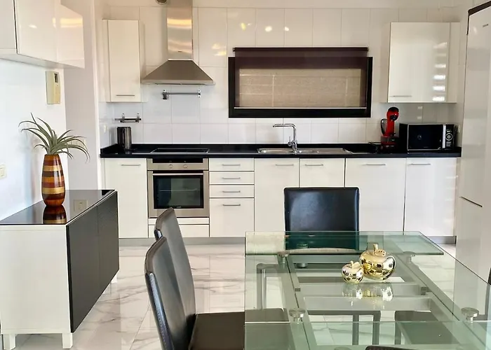 Stunning - View, Location, Pool Адехе