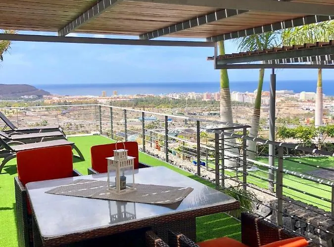 Апартаменти Stunning - View, Location, Pool *