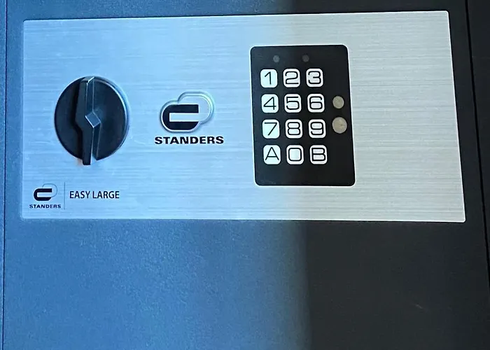 Апартаменти Stunning - View, Location, Pool