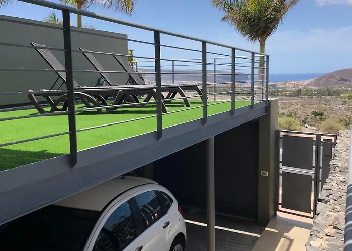 Lejlighed Stunning - View, Location, Pool *